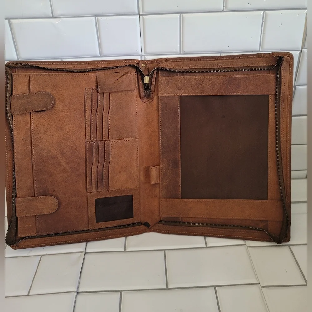 RUSTIC TOWN Brown Distressed Leather Multi Compartment IPAD Tablet Portfolio Zip